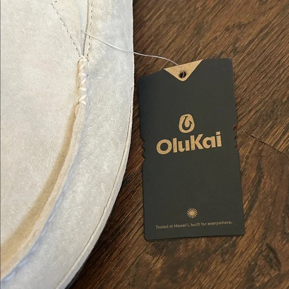 OluKai NOHEA Slipper Women’s size 11
Men’s Size 9.5
Bone/Bone - Picture 3 of 9